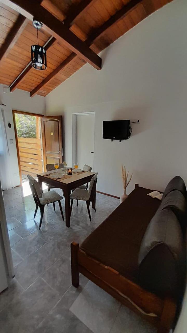 Delmar Apartment *